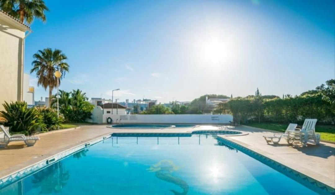 Flamingo'S Apartment W/ 2 Swimming Pool อัลบูเฟรา ภายนอก รูปภาพ