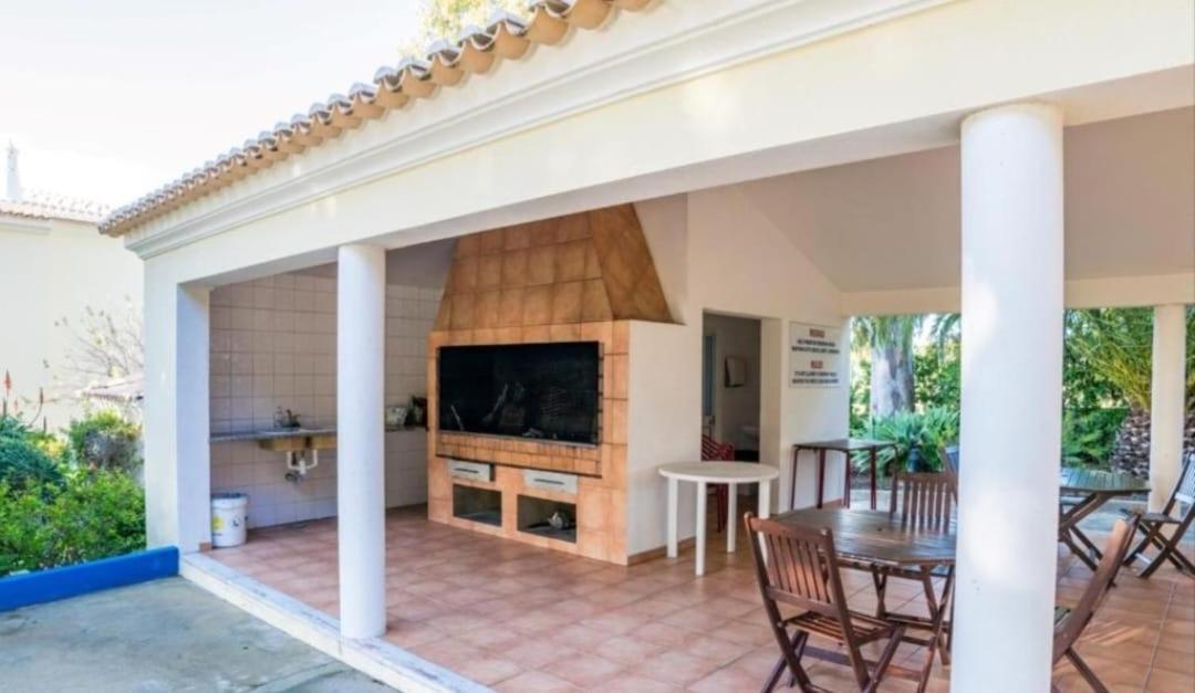 Flamingo'S Apartment W/ 2 Swimming Pool อัลบูเฟรา ภายนอก รูปภาพ